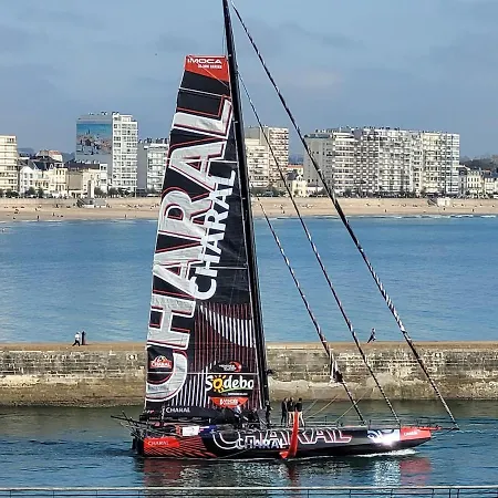 Vue Sur La Baie Des Sables